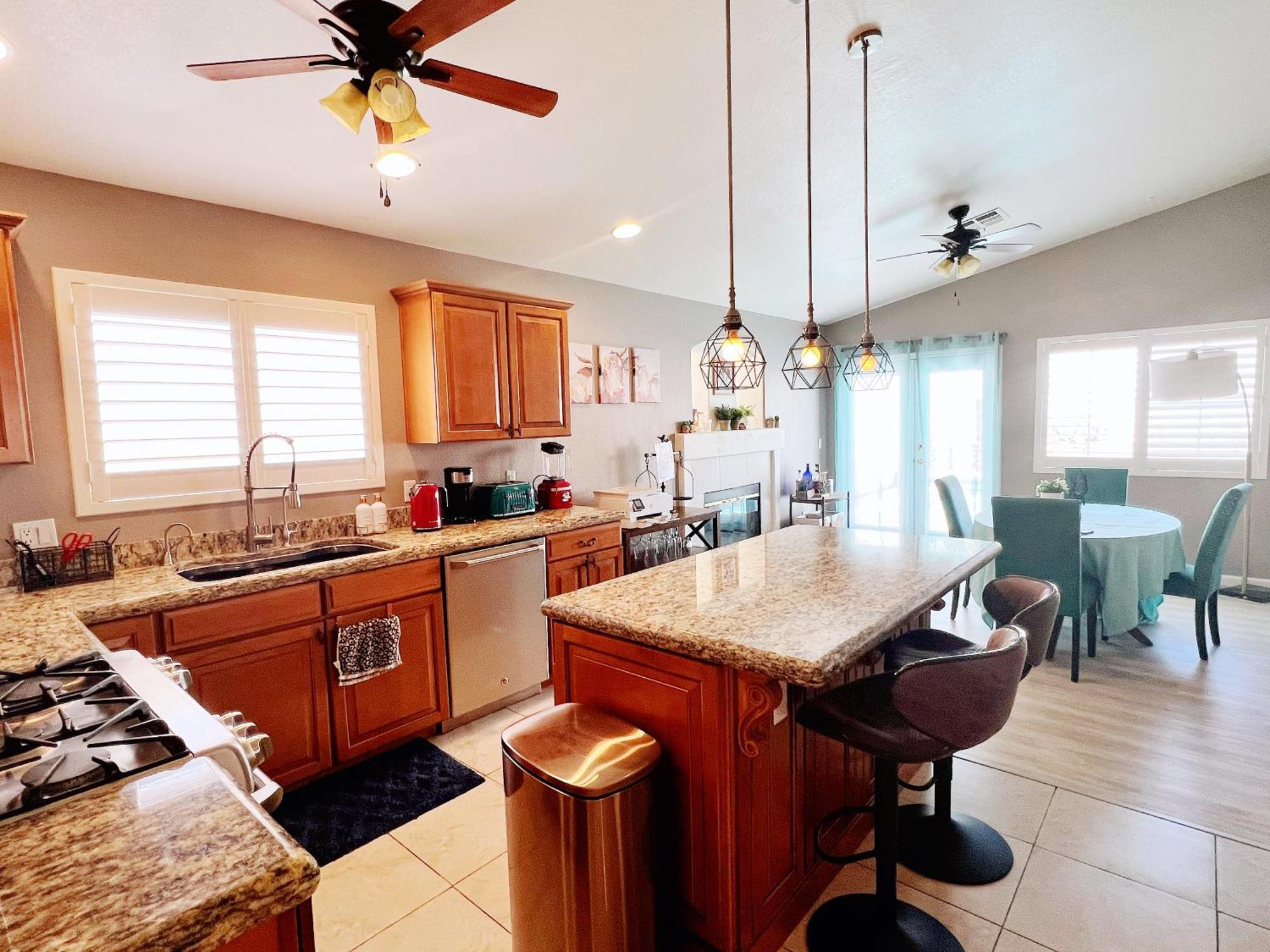 Amazing Heated Pool And Private Hot Tub 3Br In Heart Of Lv Villa Las Vegas Dış mekan fotoğraf
