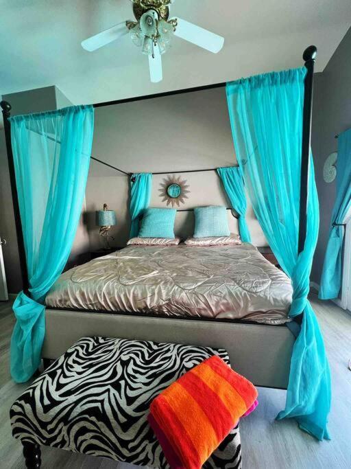 Amazing Heated Pool And Private Hot Tub 3Br In Heart Of Lv Villa Las Vegas Dış mekan fotoğraf