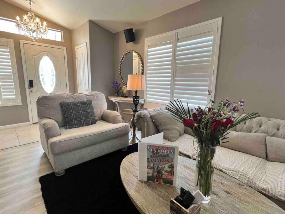 Amazing Heated Pool And Private Hot Tub 3Br In Heart Of Lv Villa Las Vegas Dış mekan fotoğraf